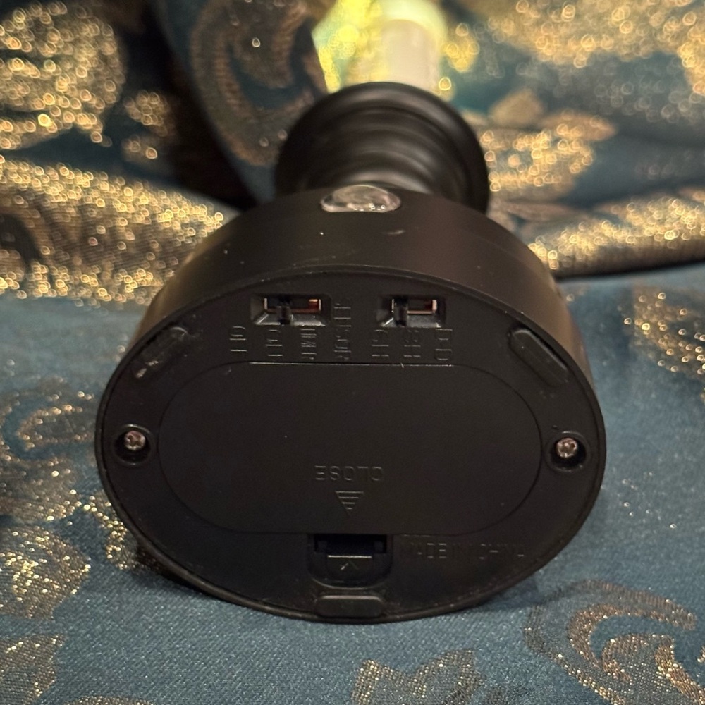 Set Of 4 Bethlehem Lights Premium Cordless Window Candles & 4 Replacement Bulbs - Picture 4 of 8